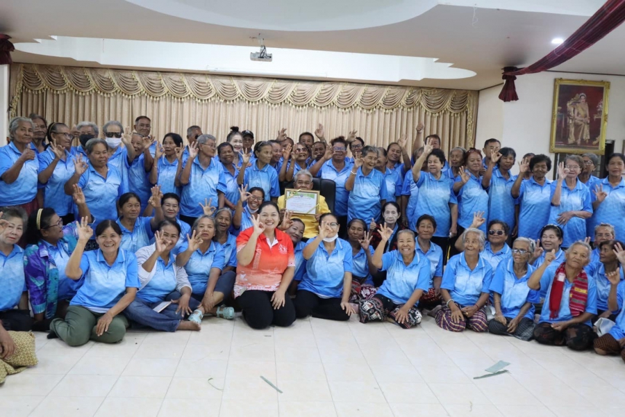ขอแสดงความยินดีกับโรงเรียนผู้สูงอายุตำบลหนองกินเพล  ที่ได้รับรางวัล “ชมรมผู้สูงอายุต้นแบบเข้มแข็ง“